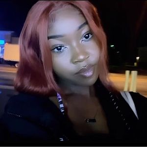 Meet your Posher, Leslie